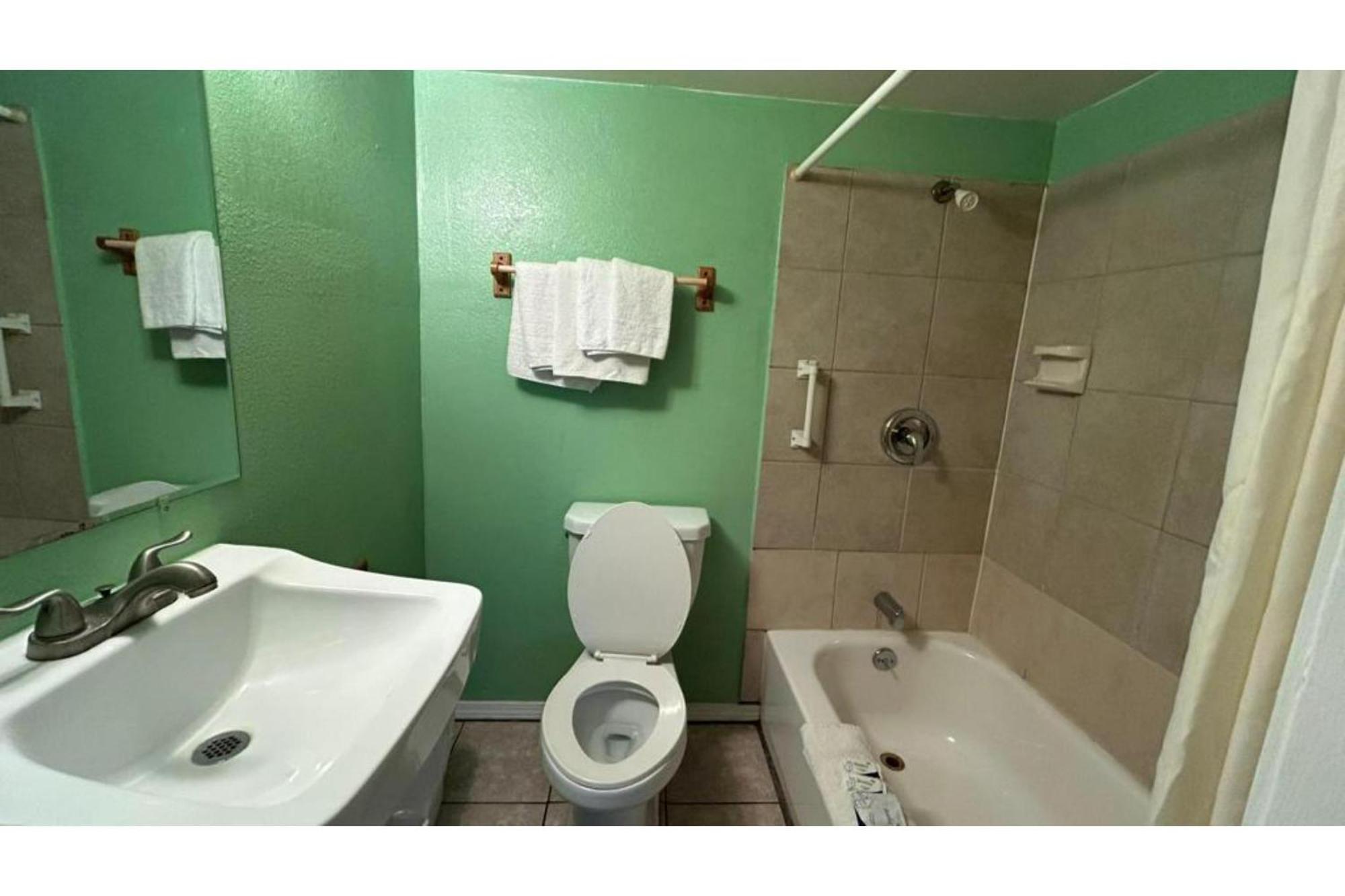 Monterrey Motel Padre Island, Corpus Christi By Oyo Экстерьер фото
